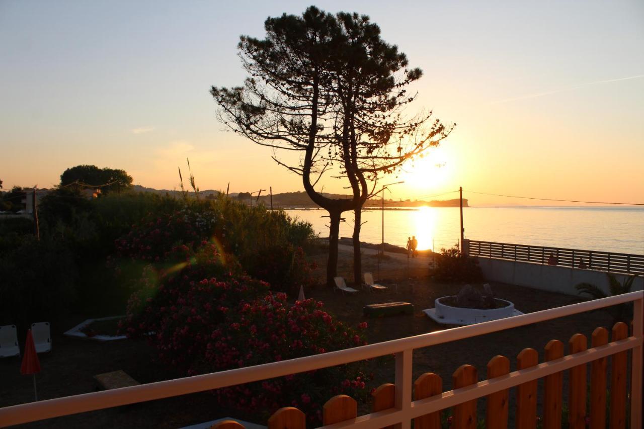 Nikos Seaside Apartments Litheres Exterior photo
